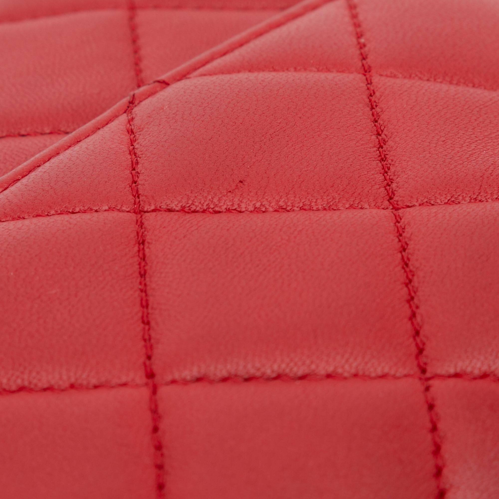 Chanel Small Lambskin Trendy CC Bowling (SHG-QJbngs)