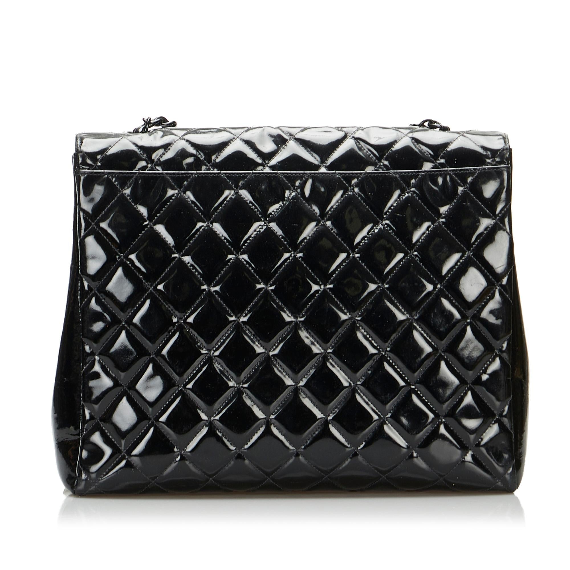Chanel So Black Matelasse Patent Leather Single Flap Bag (SHG-6IHvZr)
