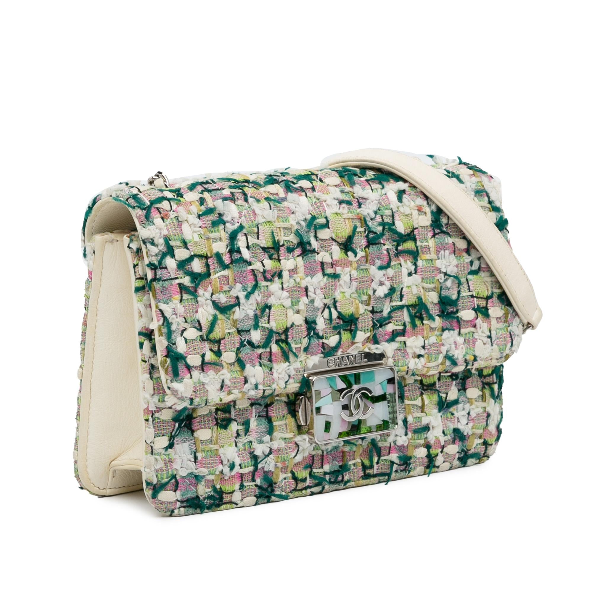 Chanel Tweed Beauty Lock Flap Bag (SHG-3g9Hun)