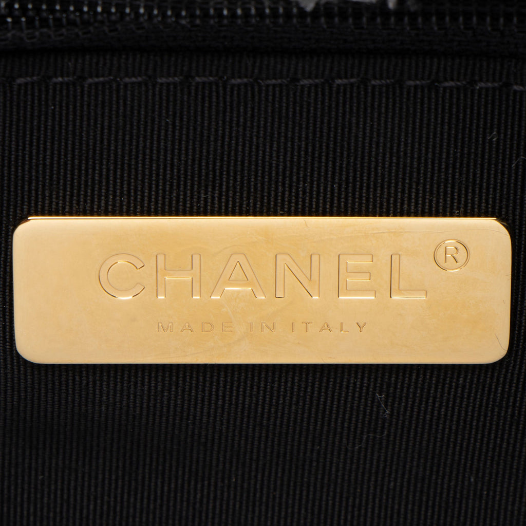 Chanel Tweed Houndstooth 19 Medium Flap Shoulder Bag