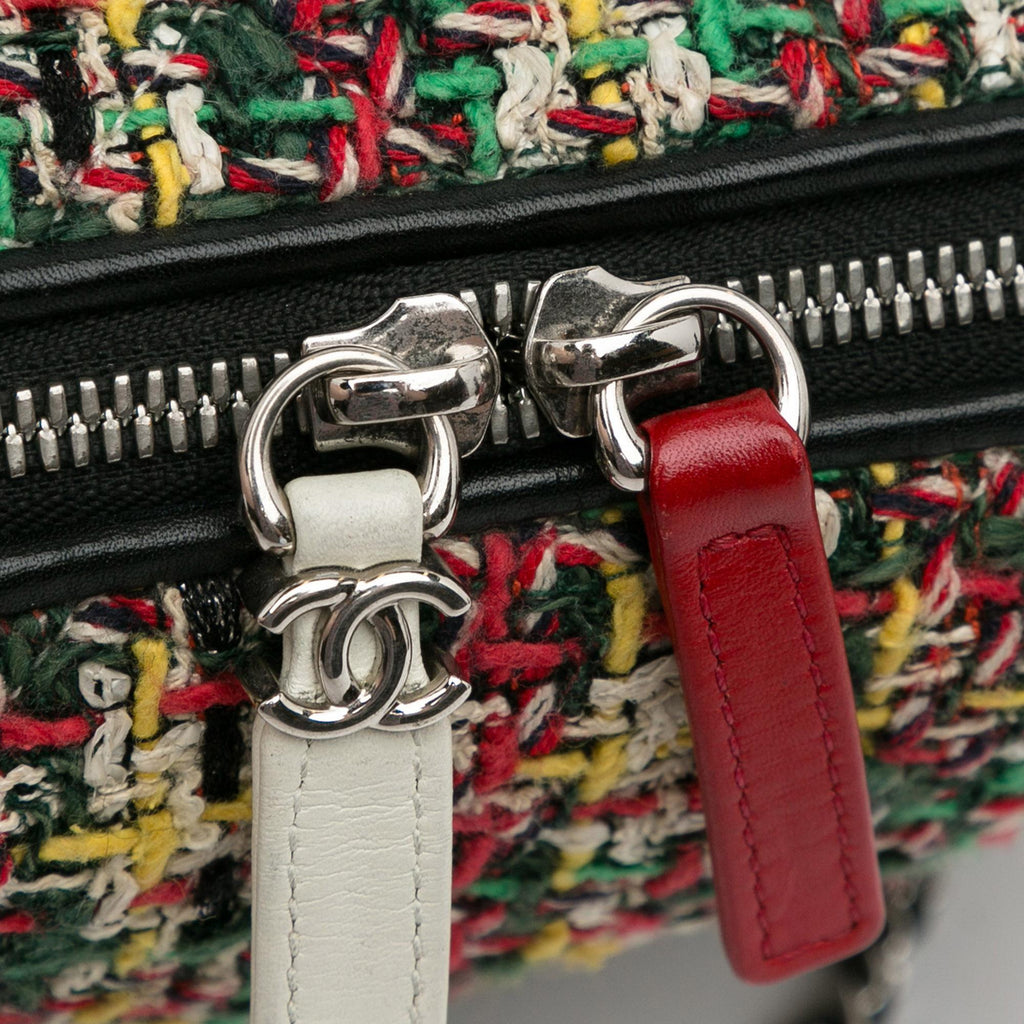 Chanel Tweed Street Allure Camera Bag (SHG-FMkfvs)