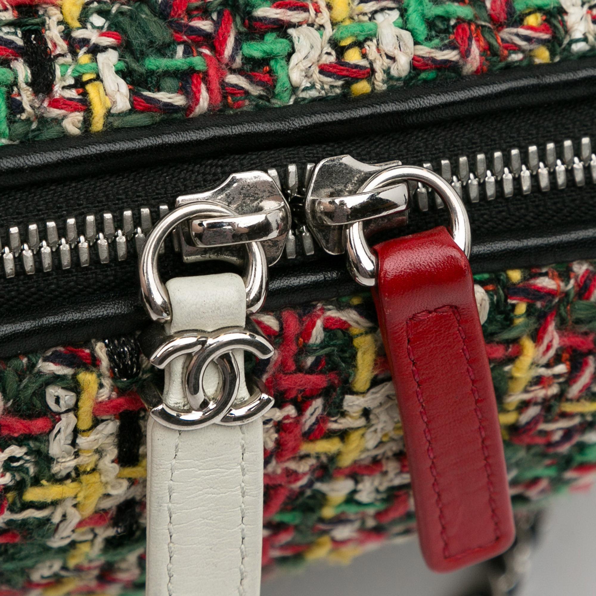 Chanel Tweed Street Allure Camera Bag (SHG-FMkfvs)