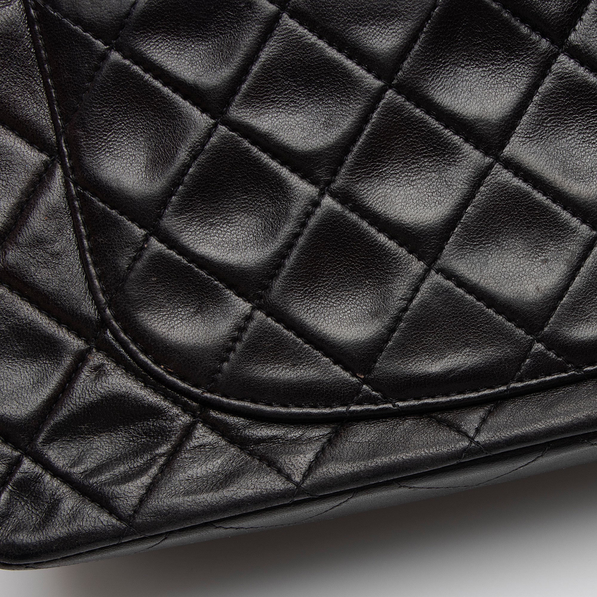 Chanel Vintage Lambskin Classic Small Double Flap Bag (SHF-wNnnBD)