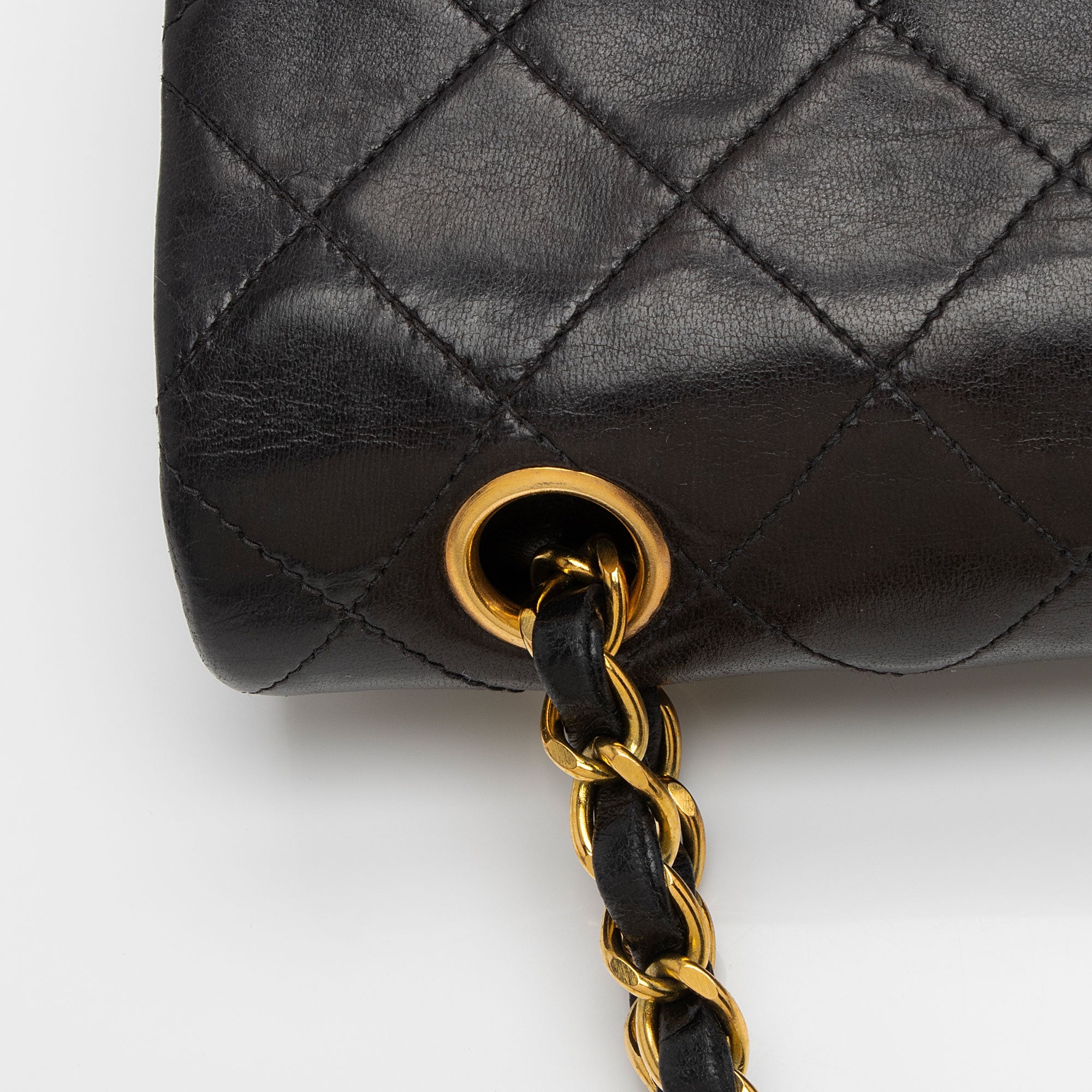 Chanel Vintage Lambskin Classic Small Double Flap Bag (SHF-wNnnBD)