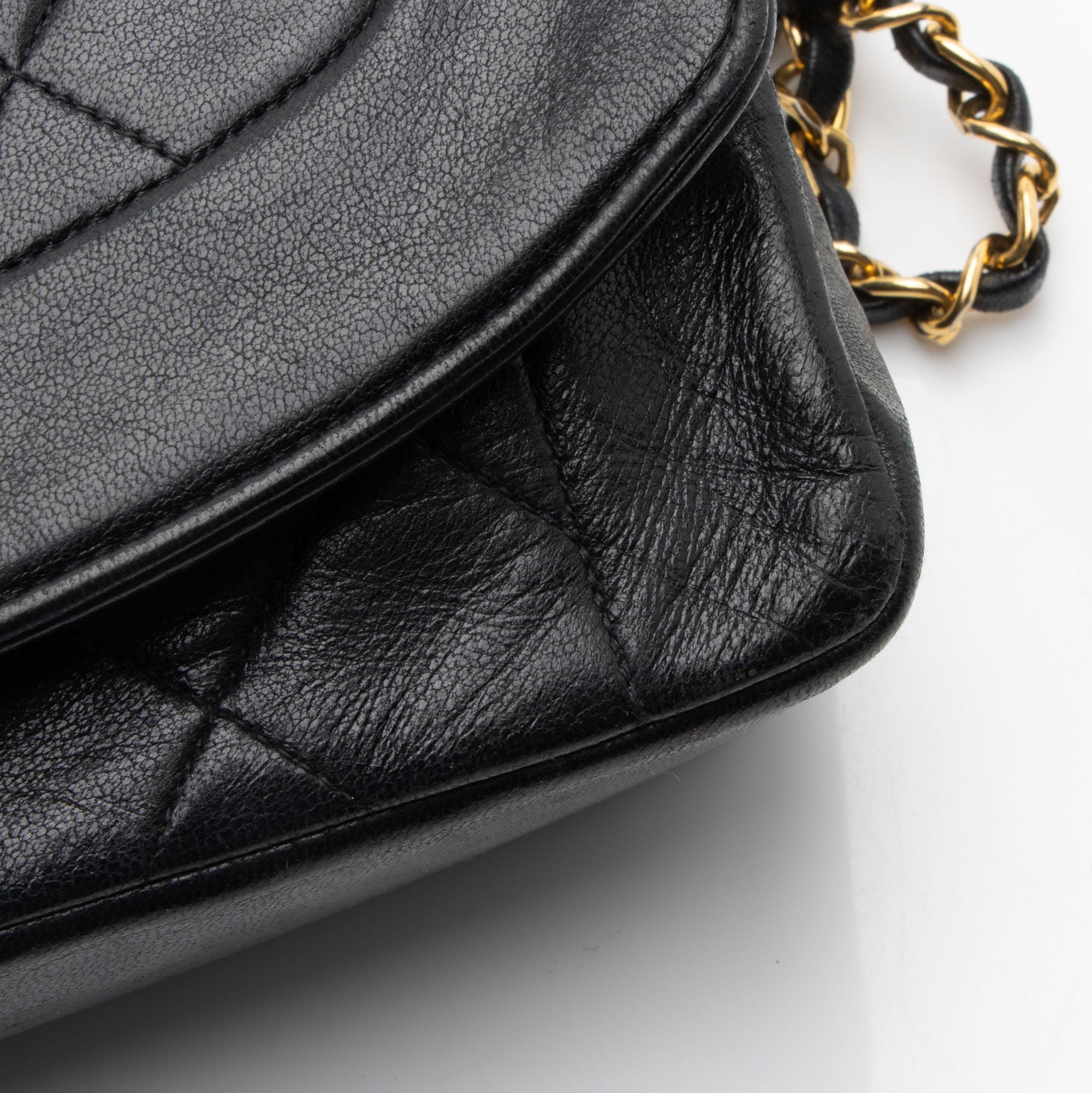 Chanel Vintage Quilted Lambskin Diana Medium Flap Bag