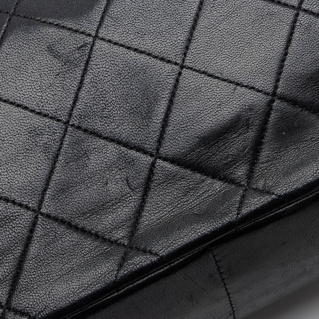 Chanel Vintage Quilted Lambskin Diana Medium Flap Bag