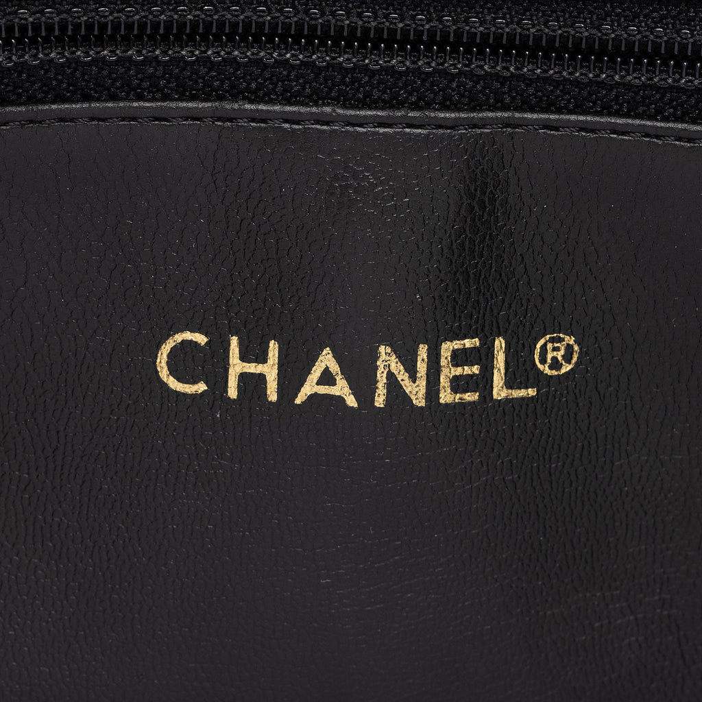 Chanel Vintage Quilted Lambskin Medium Shoulder Bag (SHF-lBlF7a)