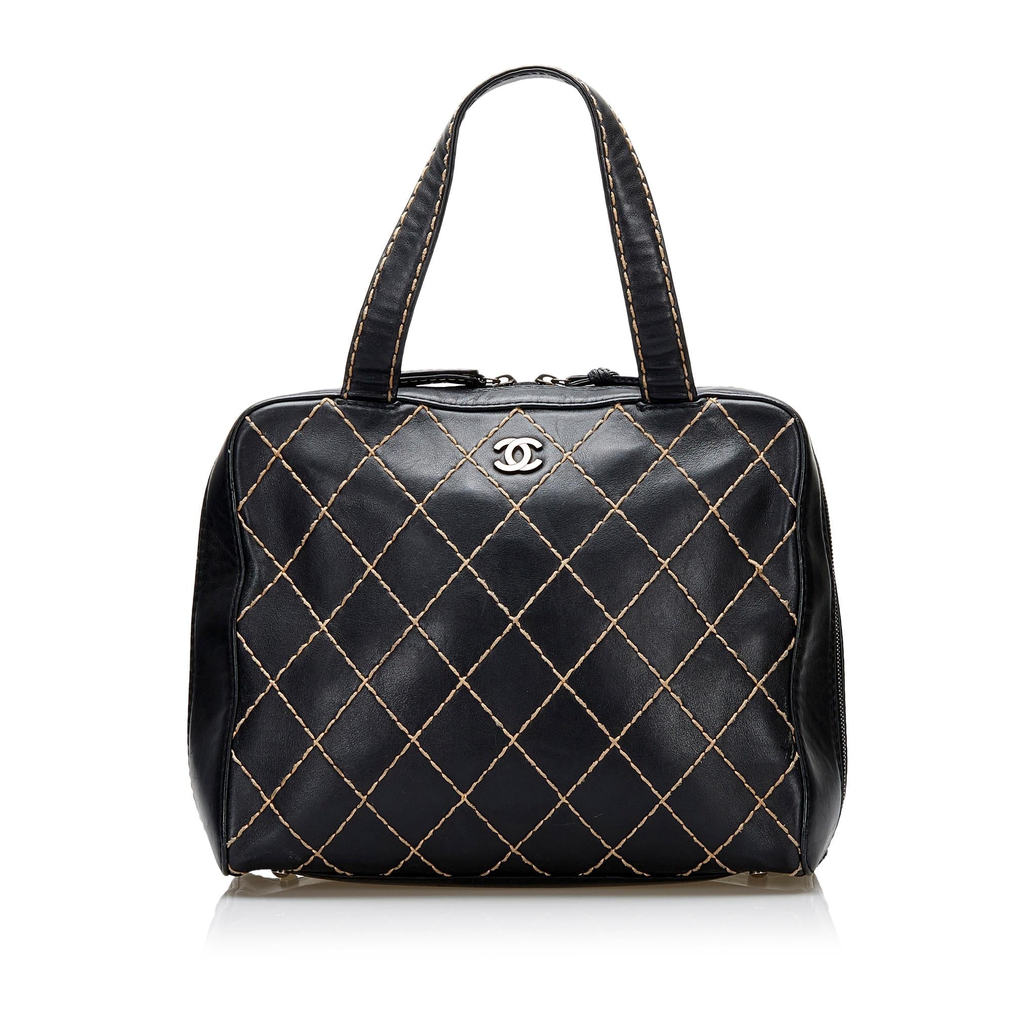 Chanel Wild Stitch Leather Handbag (SHG-N5J5VD)