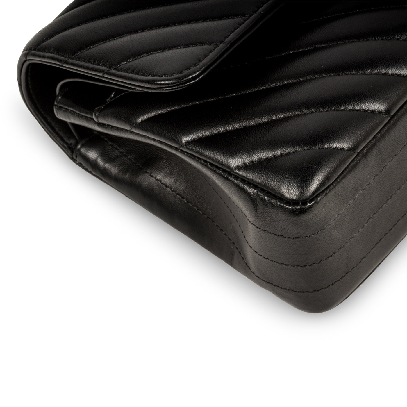 Chanel Classic Flap Bag - Medium - Chevron