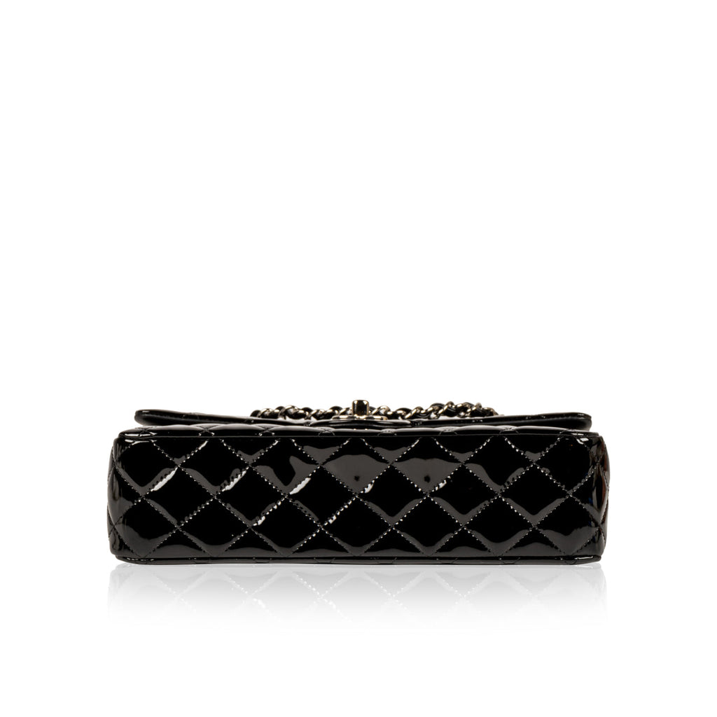 Chanel Classic Flap Bag - Medium