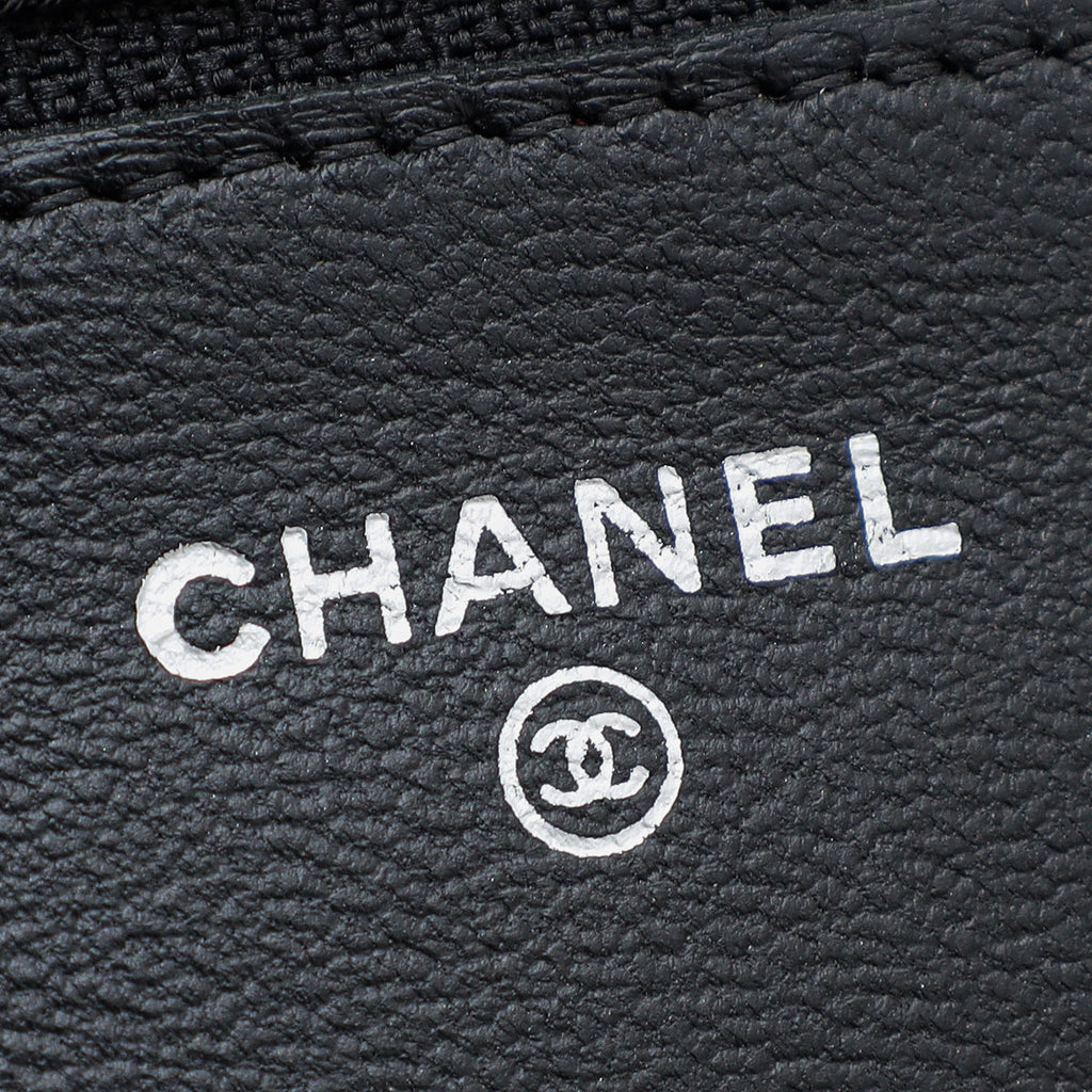 Chanel Black CC Classic Wallet On Chain
