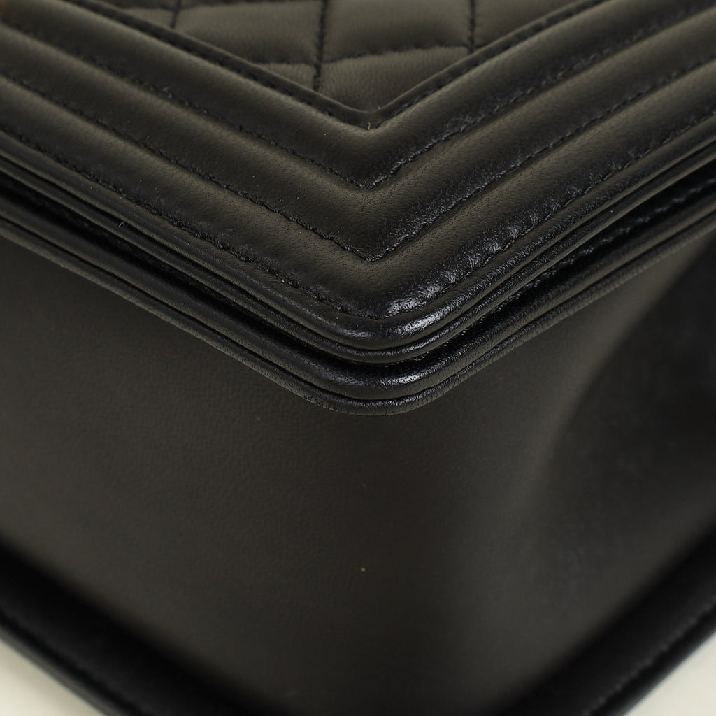 Chanel Black Le Boy Quilted Medium Flap Bag