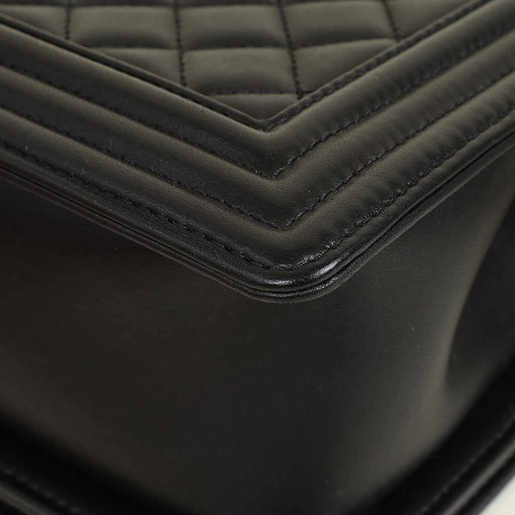 Chanel Black Le Boy Quilted Medium Flap Bag