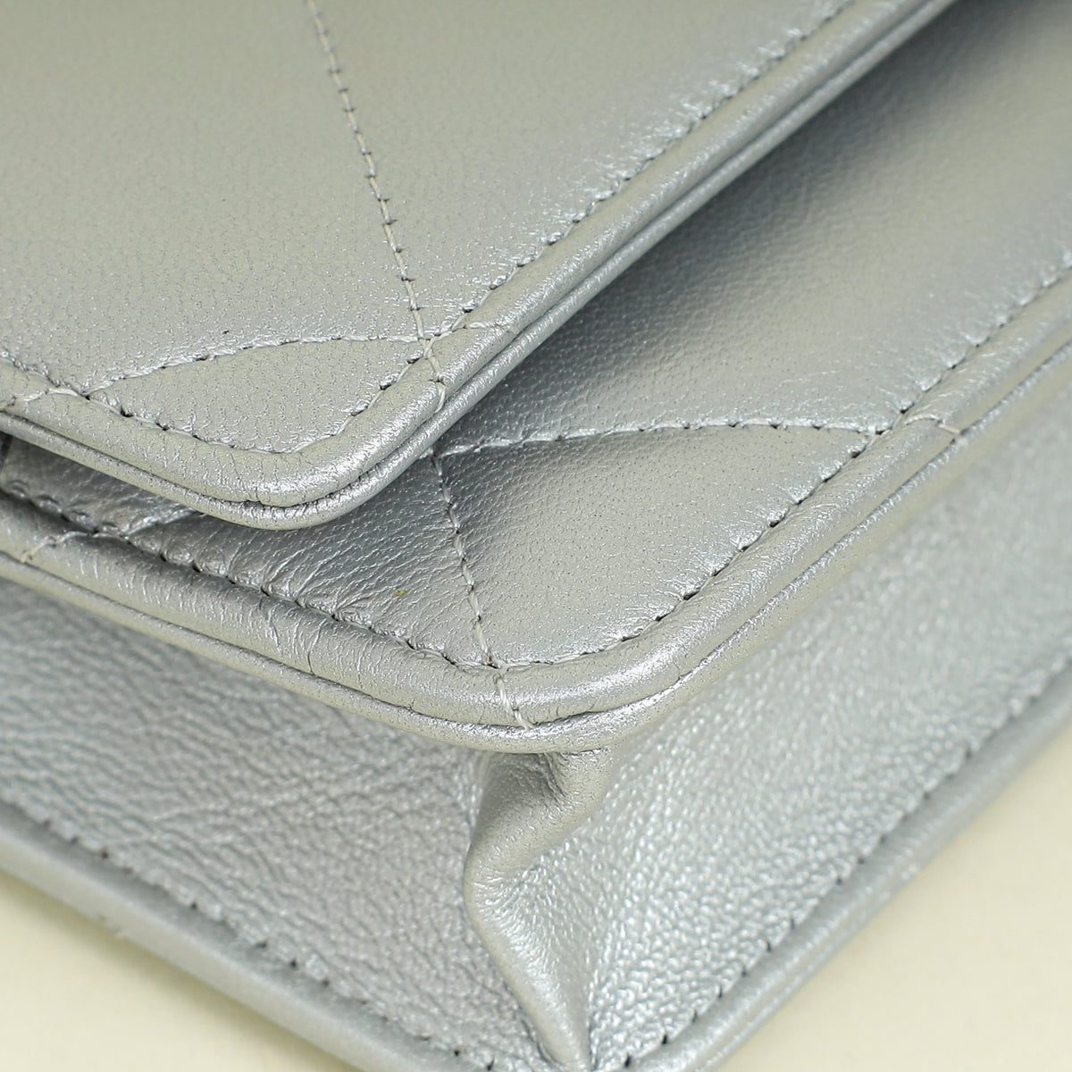 Chanel Silver CC 19 Wallet On Chain