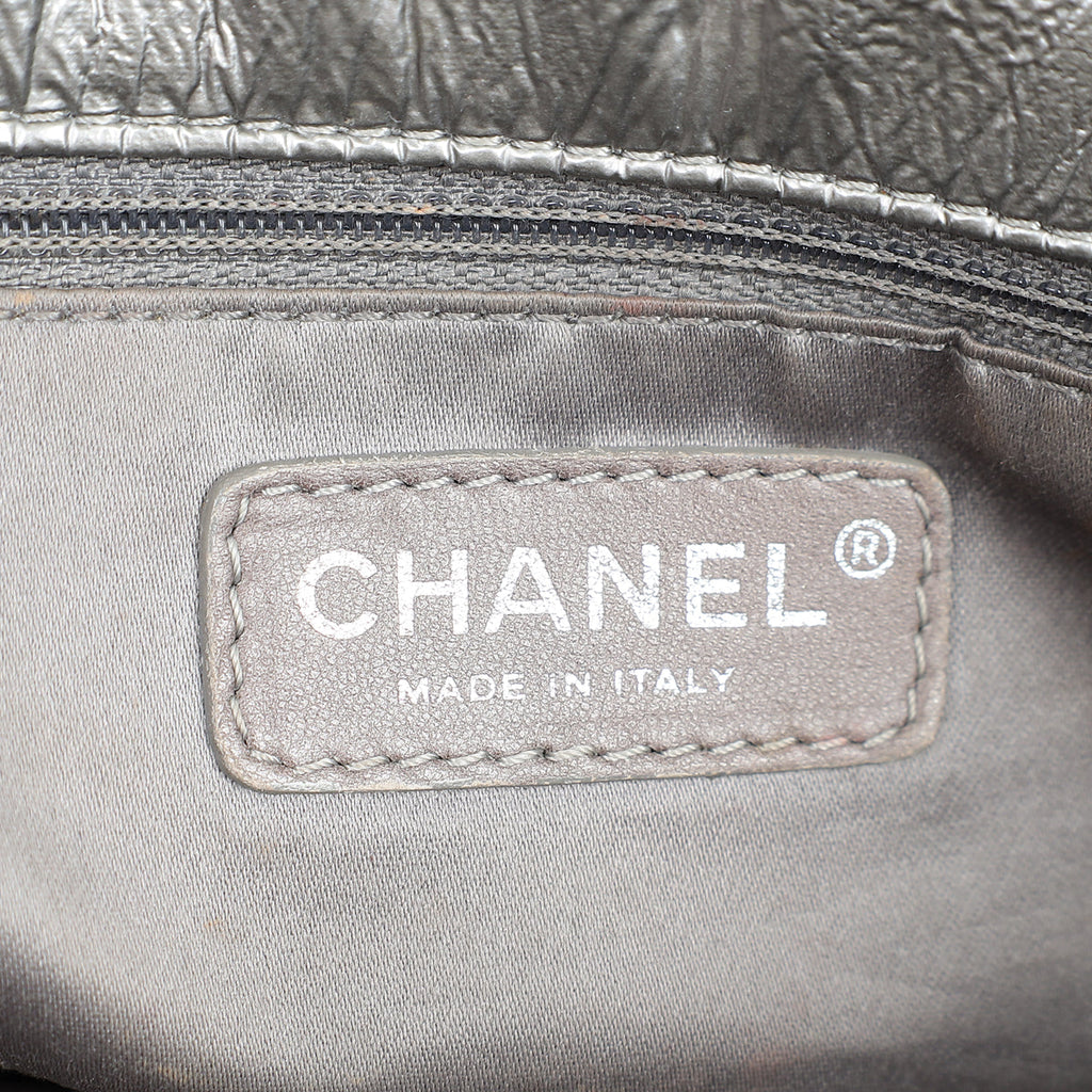 Chanel Metallic Silver Graphic Edge Accordion Flap Bag
