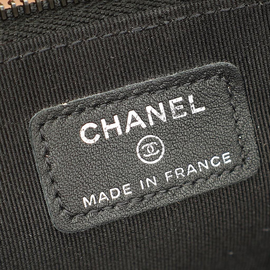 Chanel Black Logo Quilted Cosmetic Case With Chain Wrist