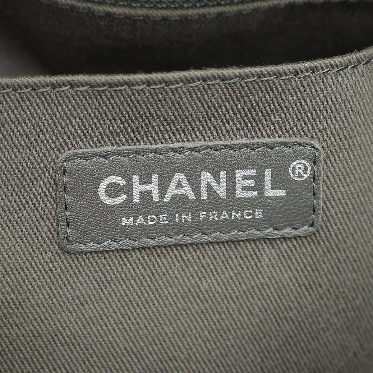 Chanel Gris Neo Executive Shopping Bag