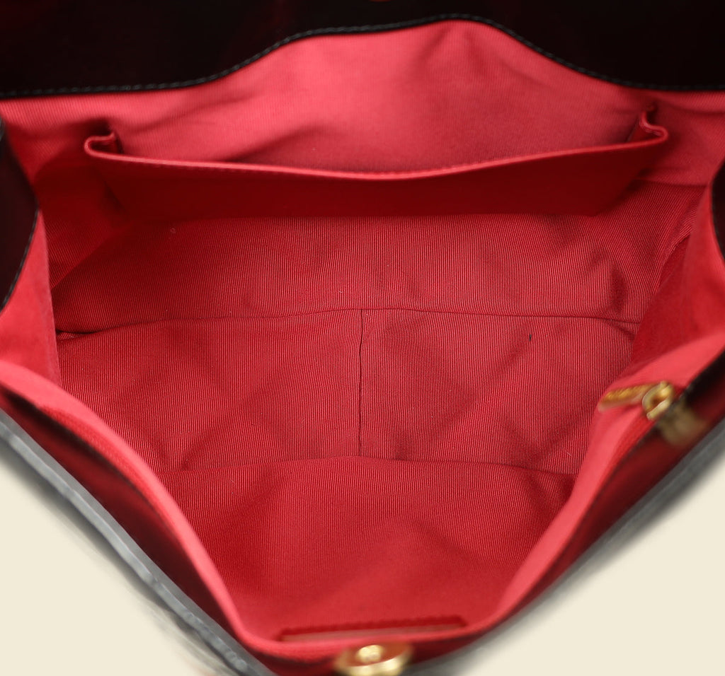 Chanel Black CC Wavy Charm Shiny Crumpled Hobo Bag