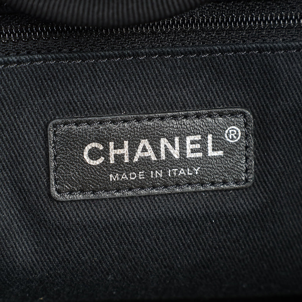 Chanel Black CC Pearl Deauville Mixed Fibers Medium Tote Bag