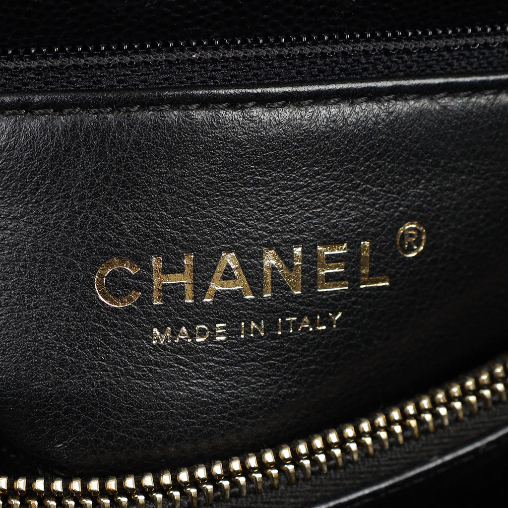 Chanel Black CC Coco Handle Caviar Bag with Lizard Handle