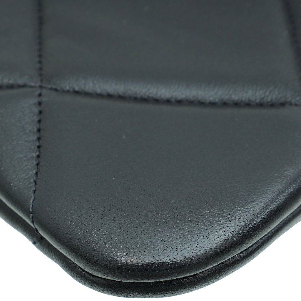 Chanel Black CC 19 Medium Case