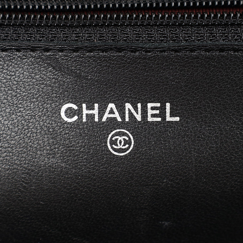 Chanel Black CC Classic Wallet On Chain
