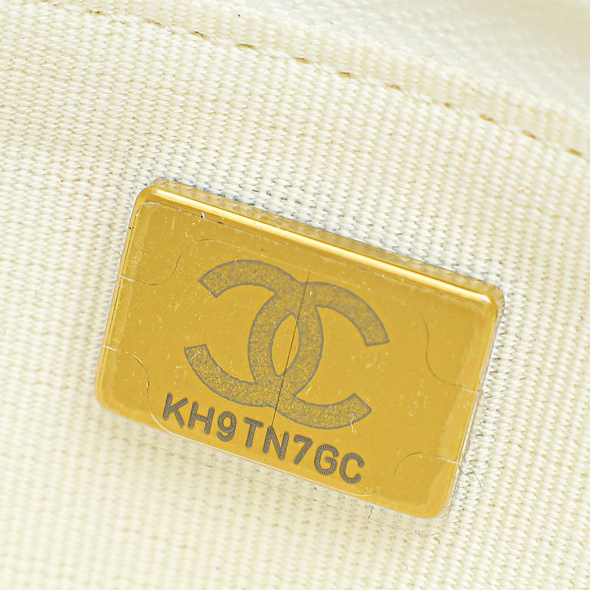 Chanel CC Classic Wallet on Chain