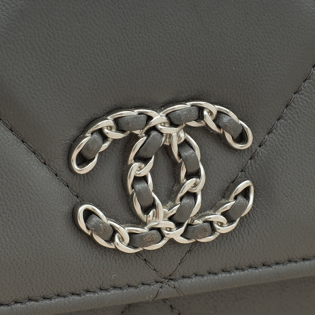 Chanel Grey CC 19 Wallet On Chain
