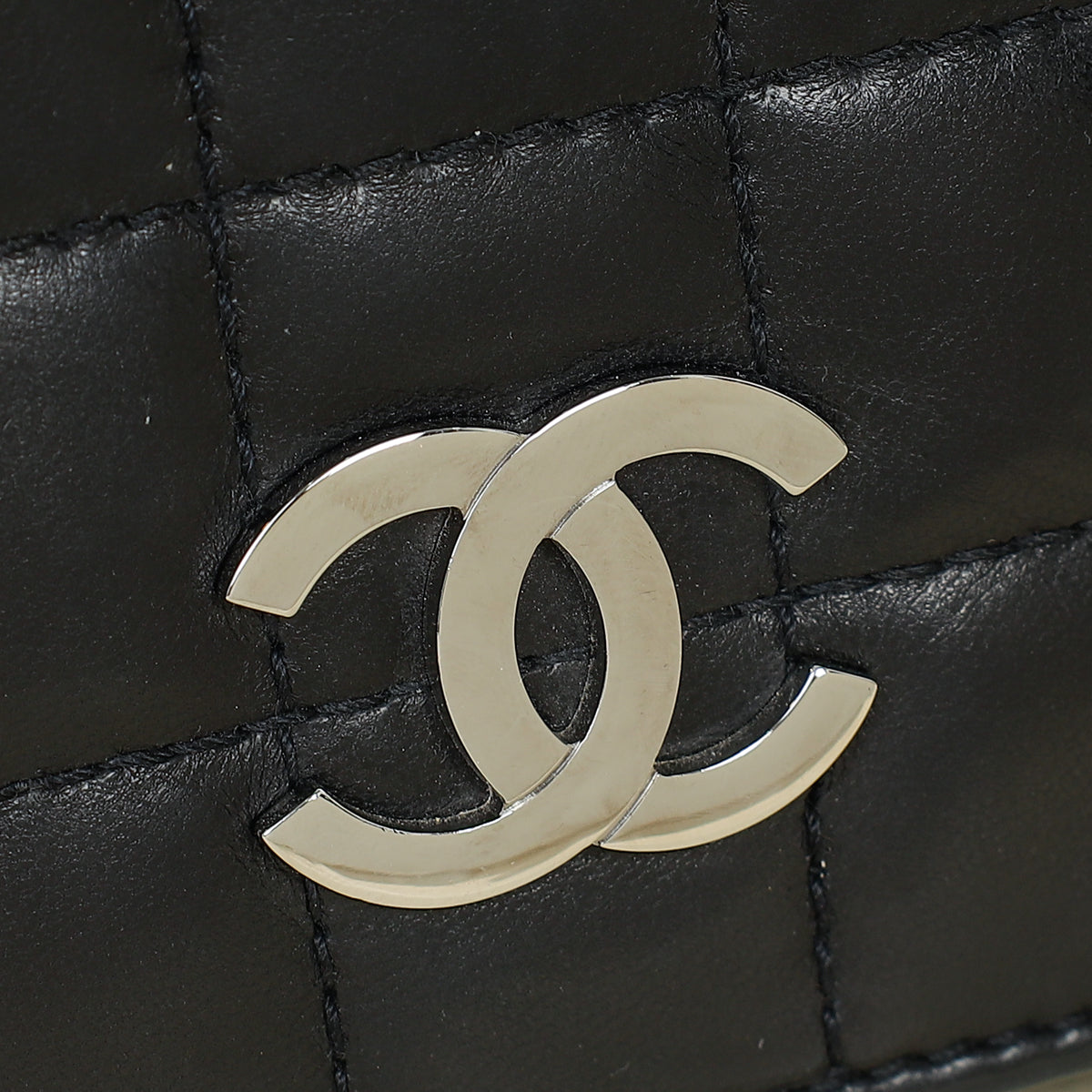 Chanel Black CC Chocolate Bar Flap Chain Bag