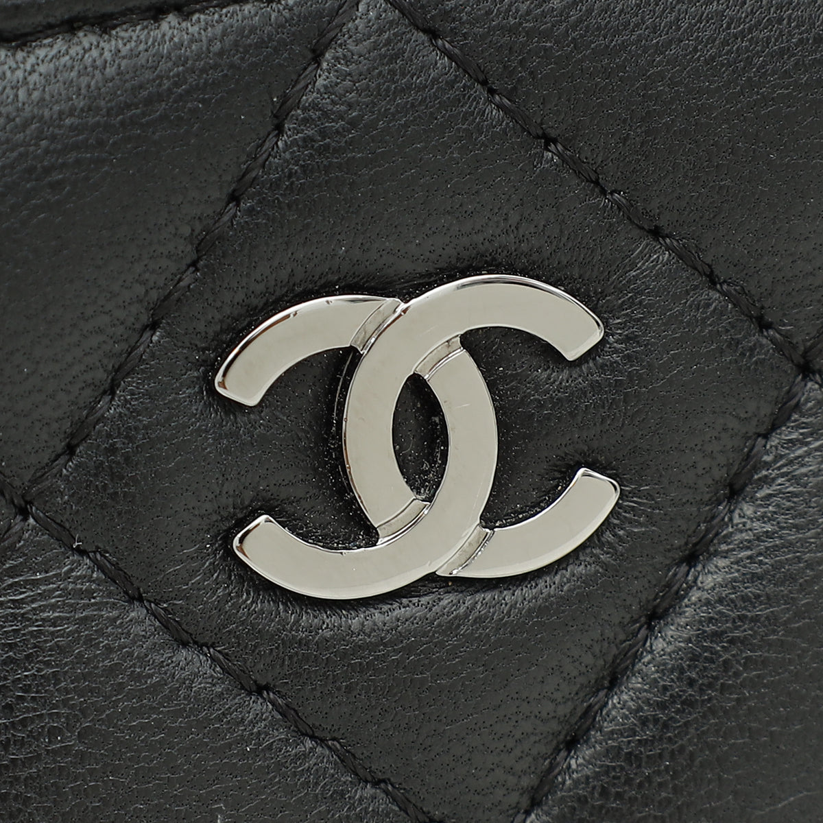 Chanel Black CC Classic Double Zip Clutch With Chain Crossbody Bag