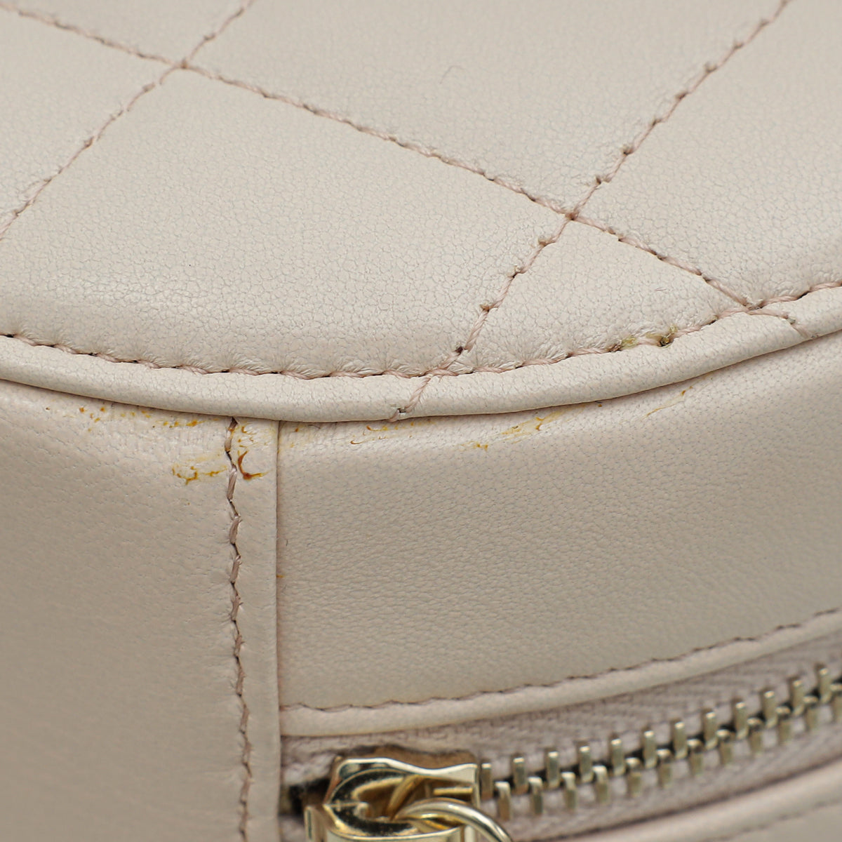 Chanel Ultra Light Pink Pearl Crush Round Chain Bag
