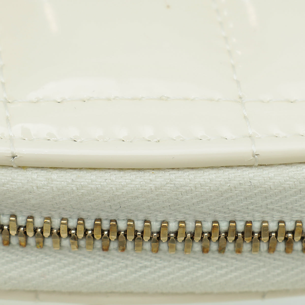 Chanel Bicolor CC Resin Quilted CC Heart Clutch With Chain