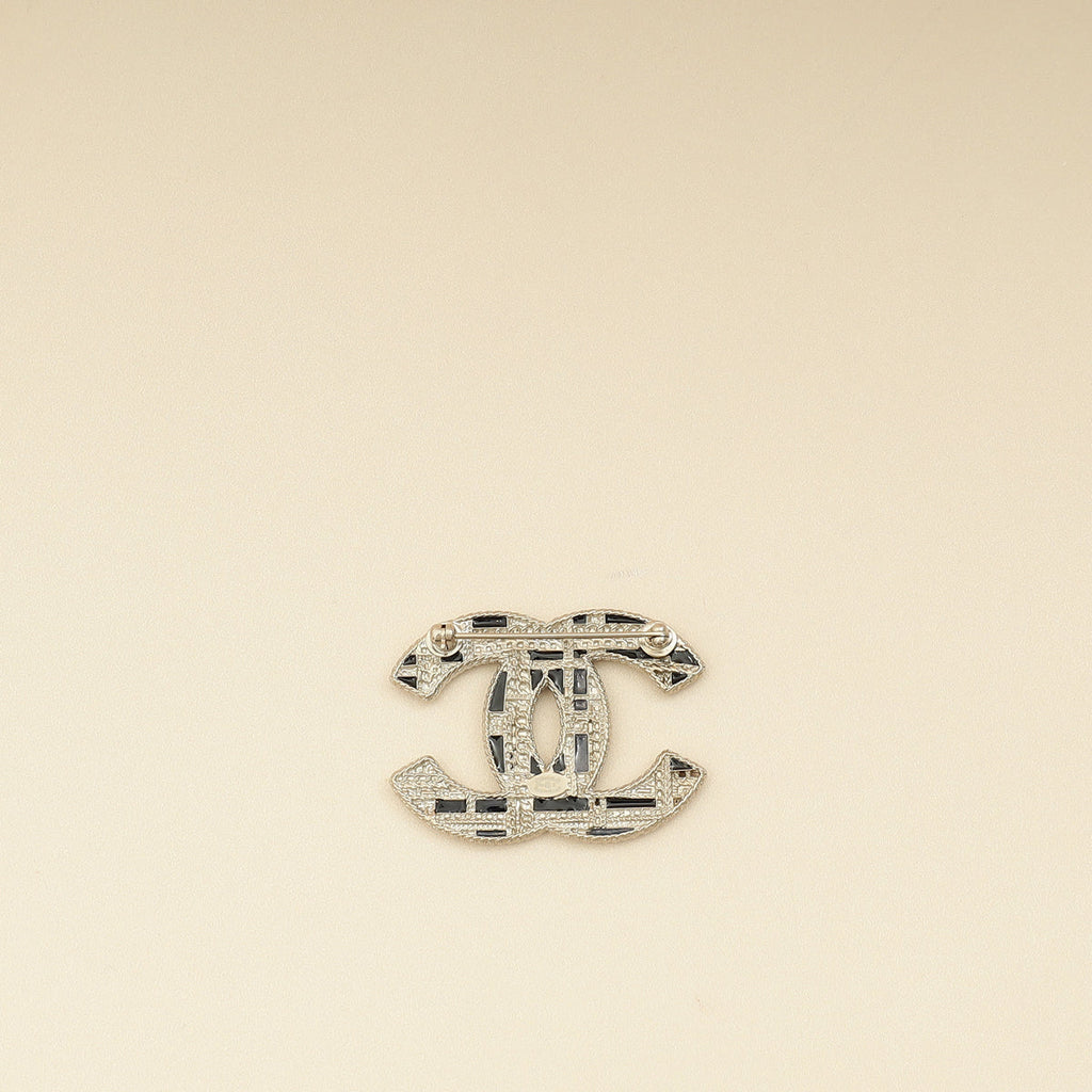 Chanel Silver CC Beads Crysta Details Brooch