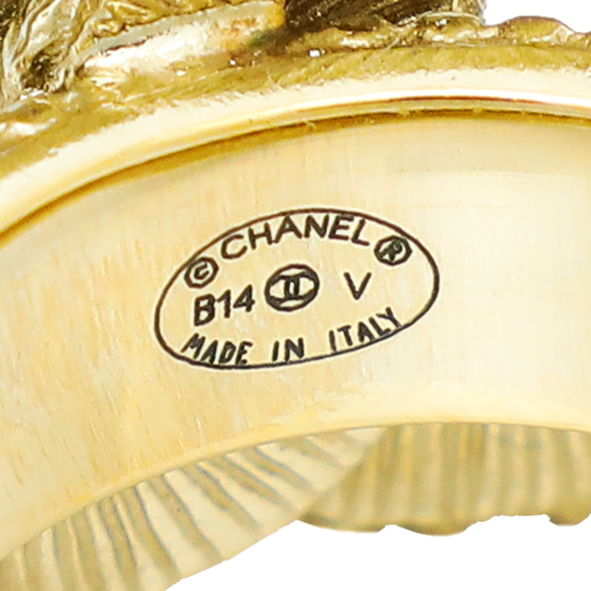 Chanel Black CC Baroque Ring 50
