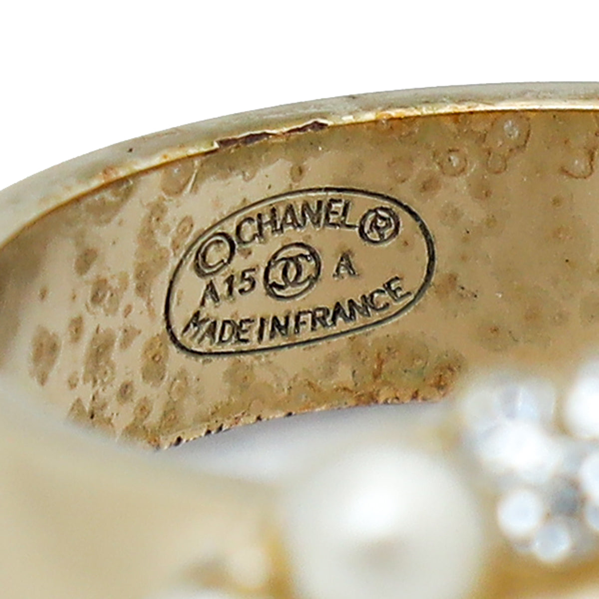 Chanel Ivory Faux Pearl Crystal CC Ring 52