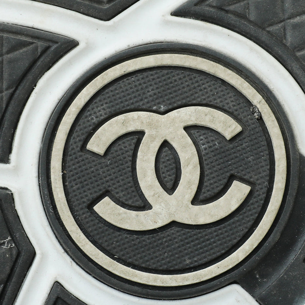 Chanel White CC Lace Up Sneakers Sneaker 38.5