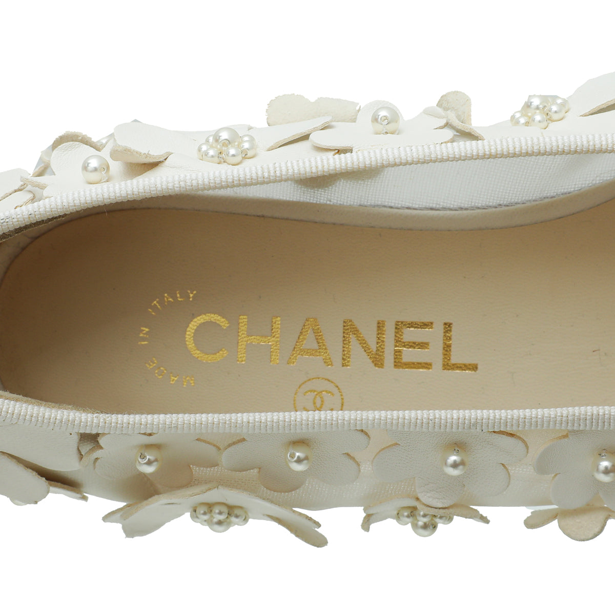 Chanel White CC Cap Toe Flower Pearl Embroidered Flat Ballet 38