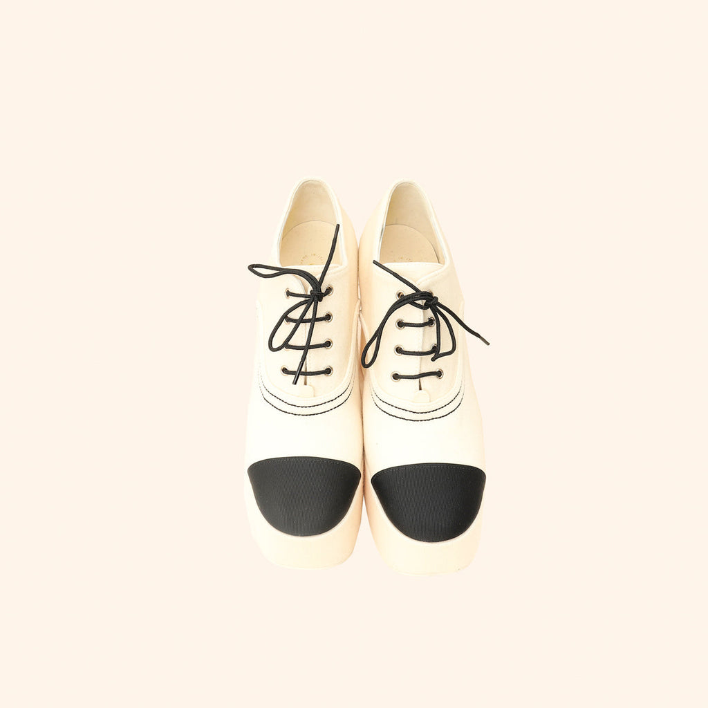 Chanel Bicolor Lace-Up Platform Pumps 39
