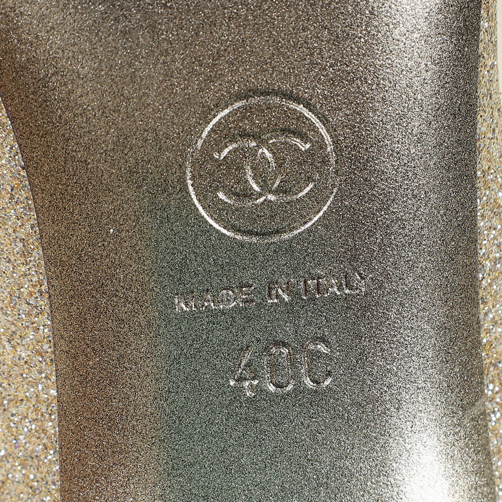 Chanel Bicolor CC Glitter Grosgrain Cap Toe Logo Pumps 40