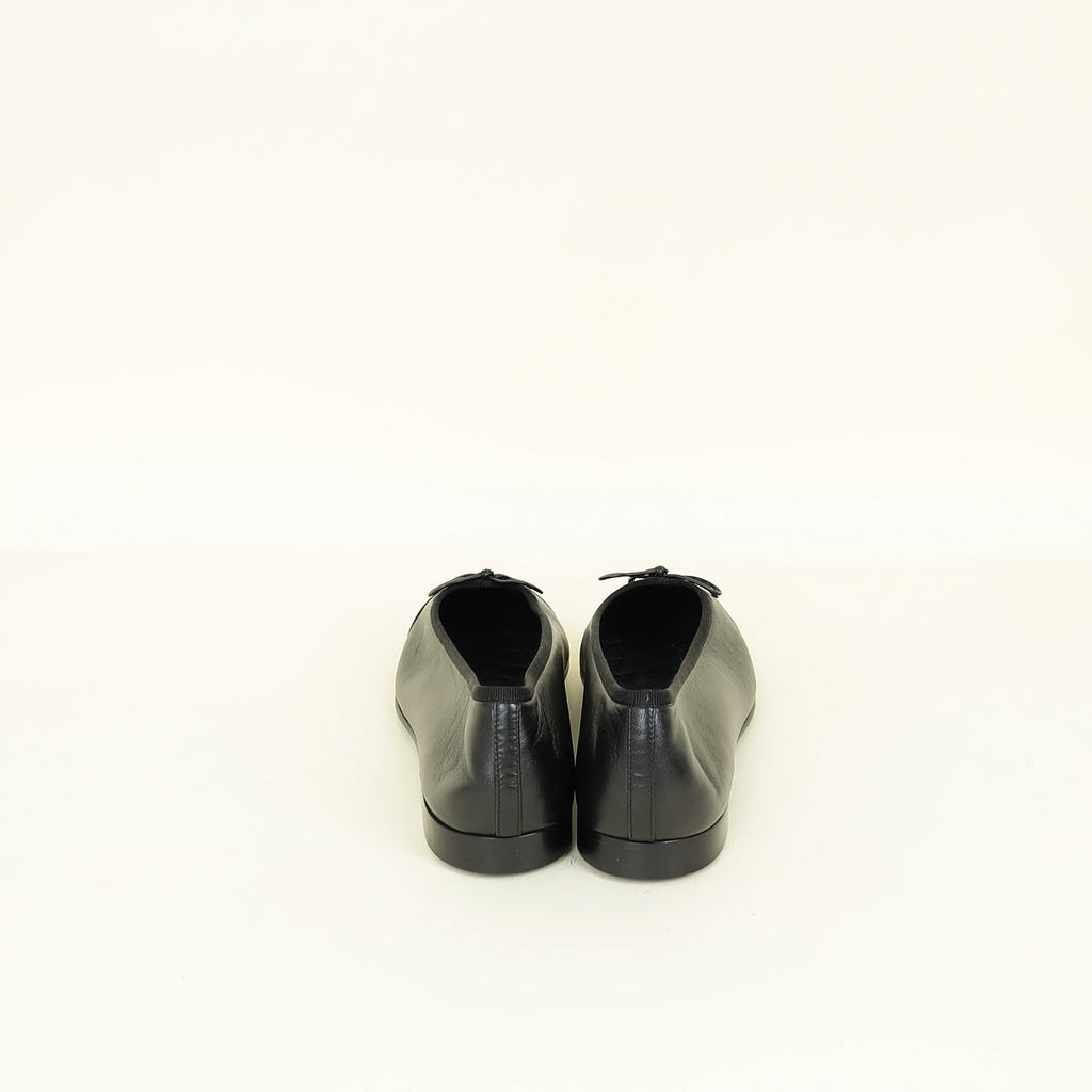Chanel Black CC Cap Toe Flat Ballerina 42