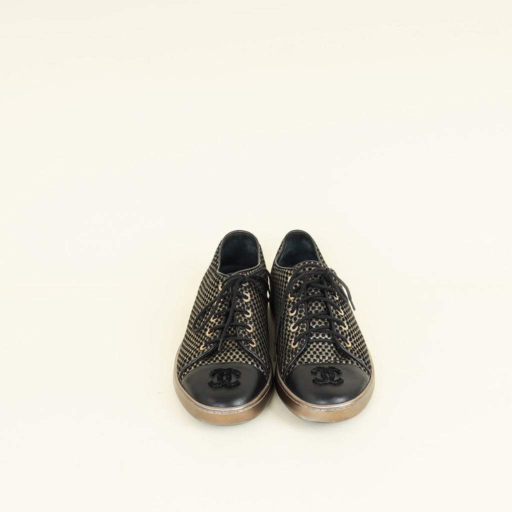 Chanel Bicolor CC Cap Toe Low Top Sneakers 37.5