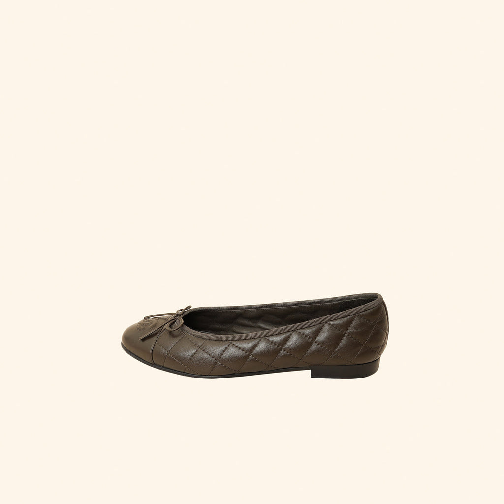 Chanel Brown CC Cap Toe Quilted Flat Ballerina 37.5