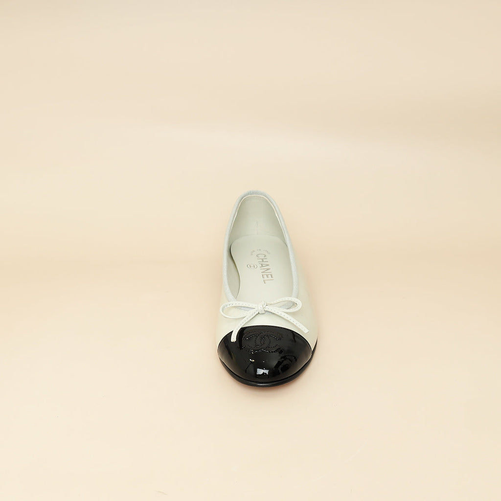 Chanel Bicolor Cap Toe Ballet Flats 37.5