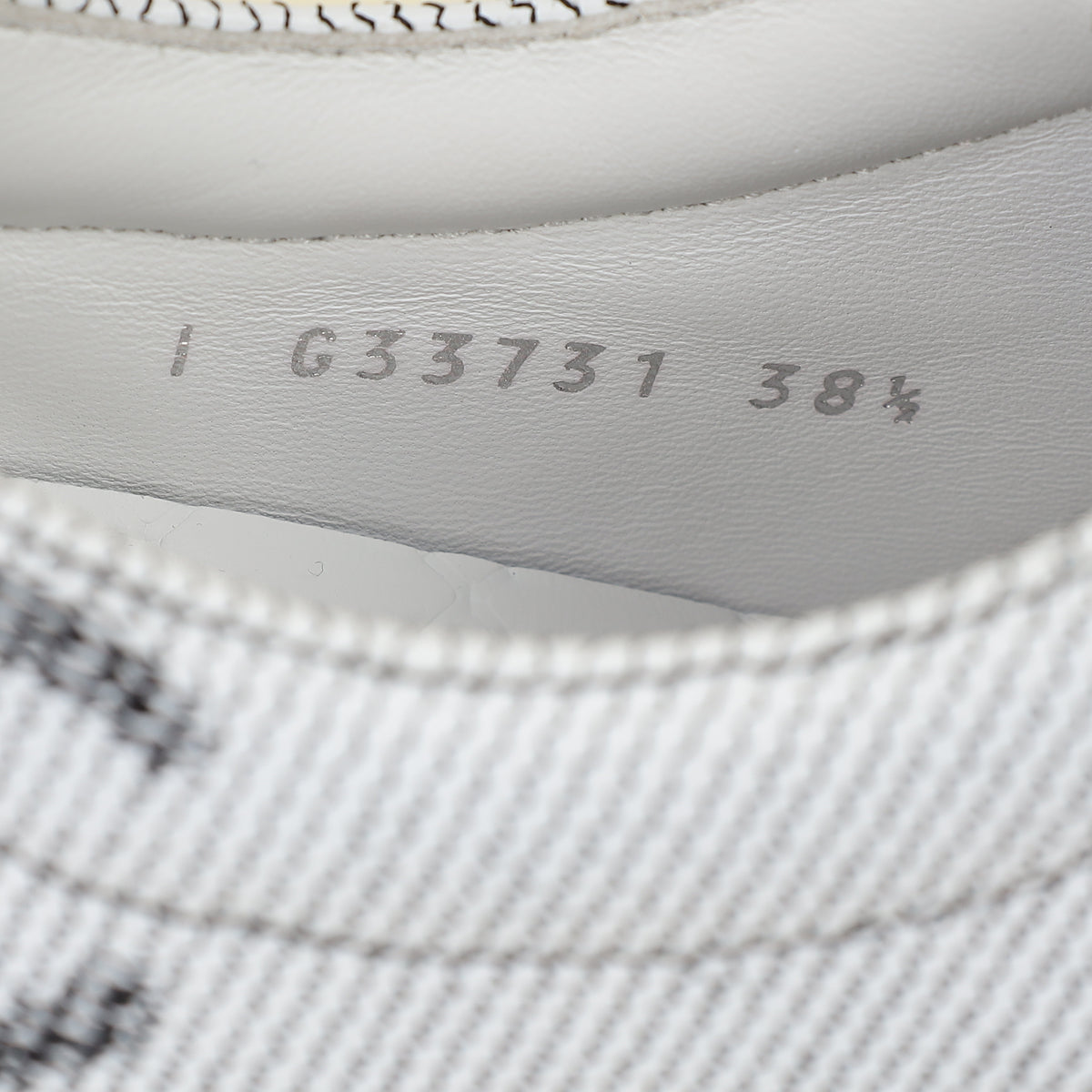 Chanel White 2018 Interlocking CC Logo Sneakers 38.5