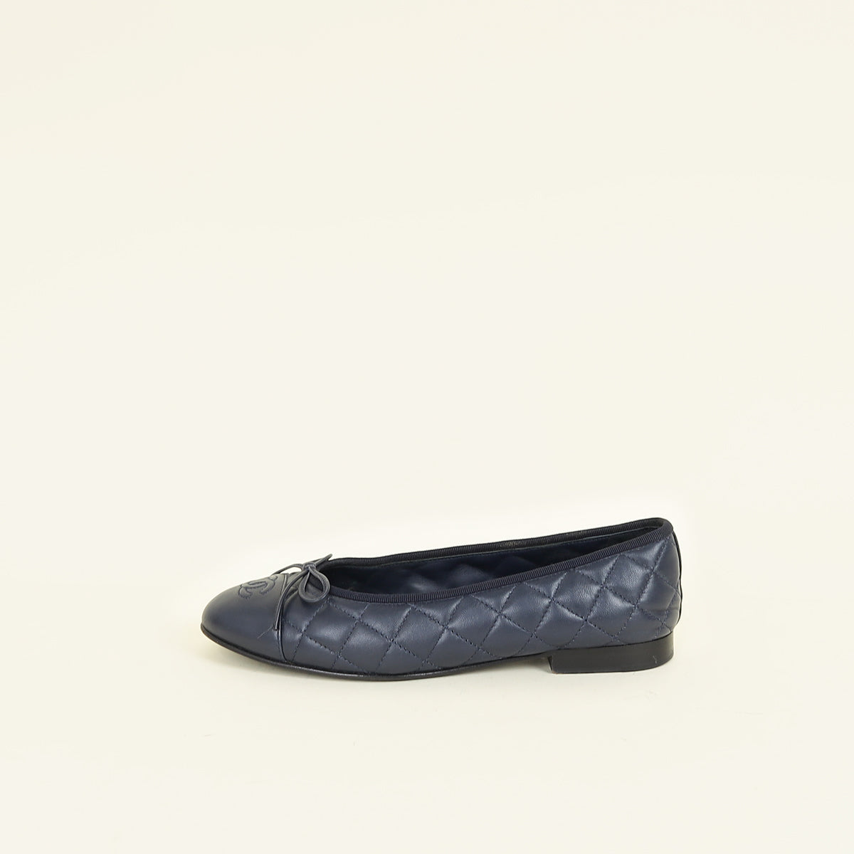 Chanel Navy Blue CC Cap Toe Ballet Flats 38C