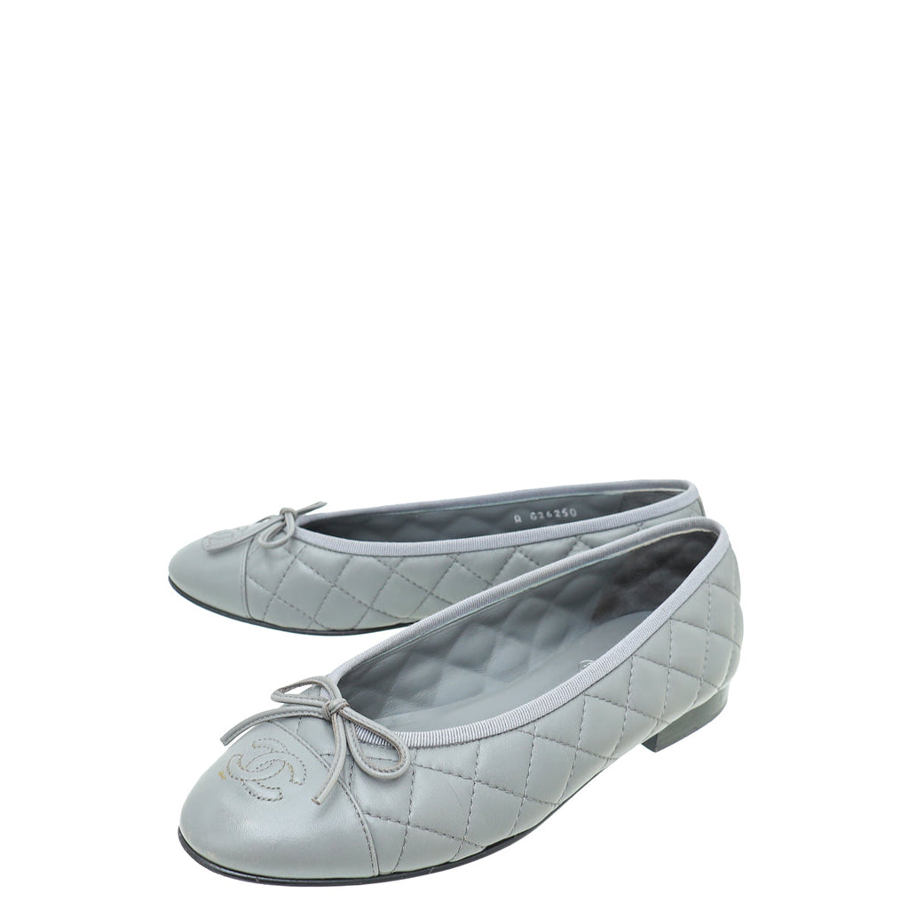 Chanel Grey CC Quilted Ballerina Flats 38