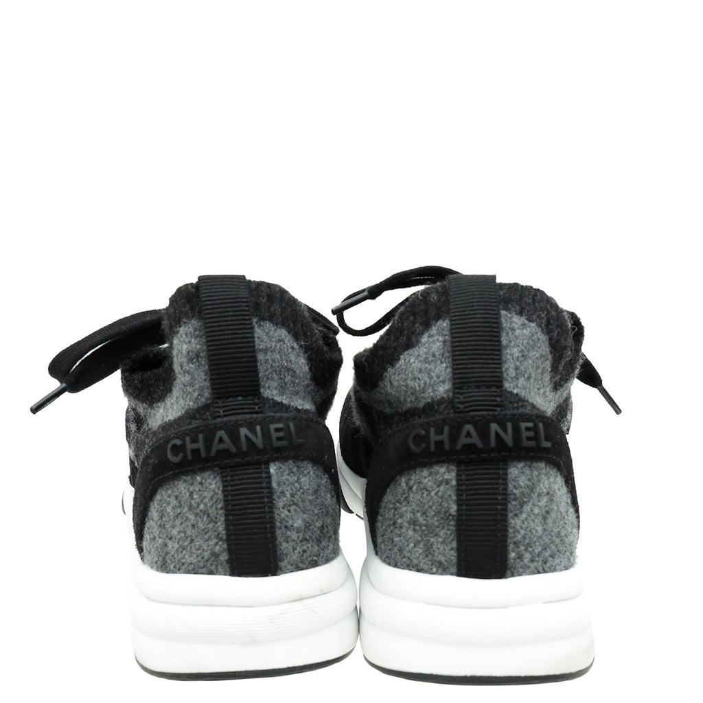 Chanel Bicolor CC Slip On Sock Sneakers 39