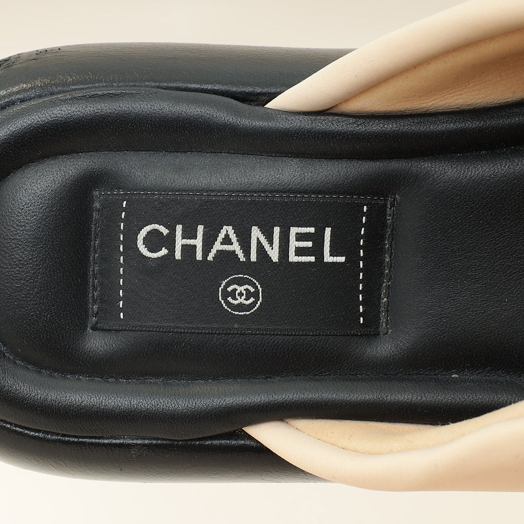 Chanel Bicolor Fabric CC Mules Sandals 39