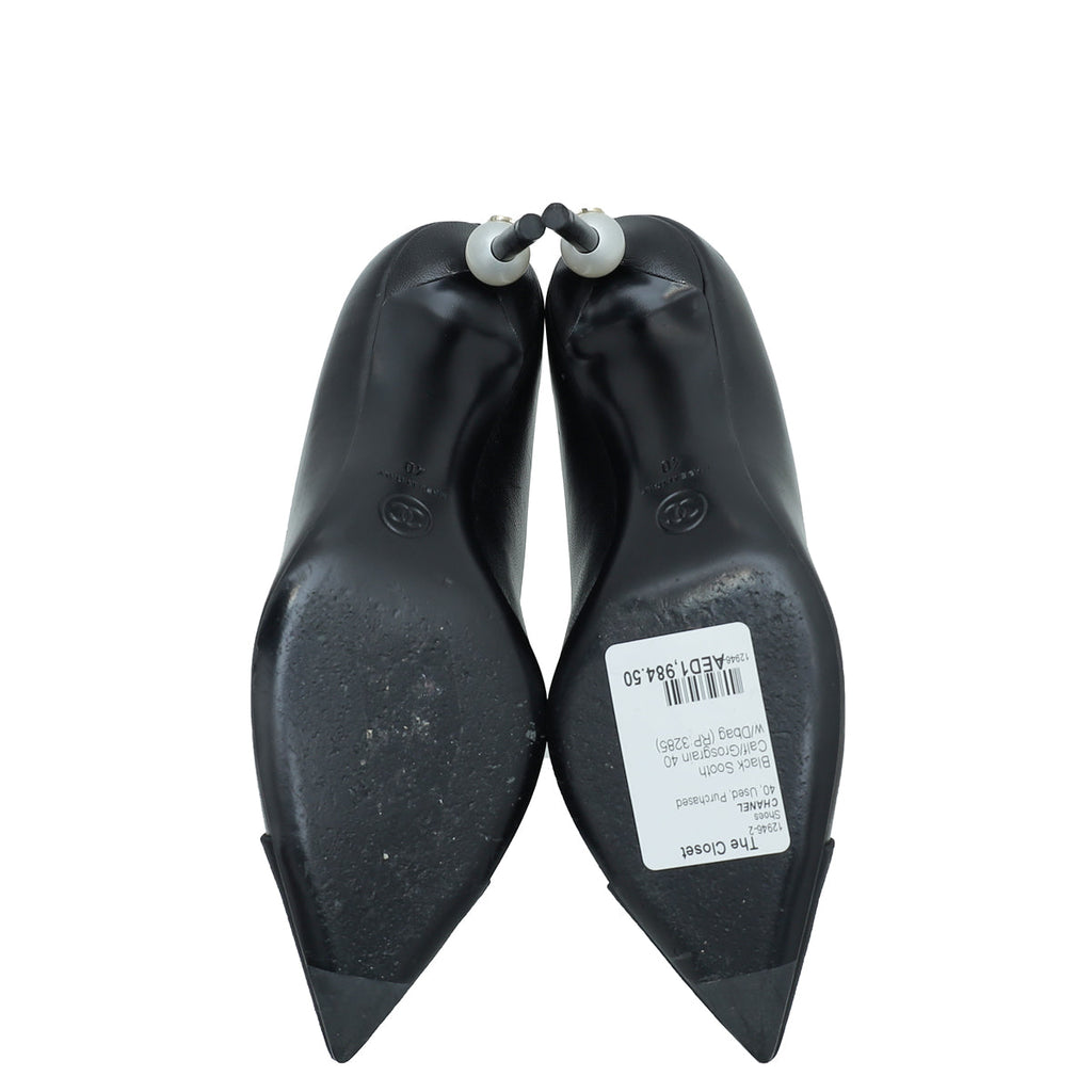 Chanel Black CC Pearl Pump 40