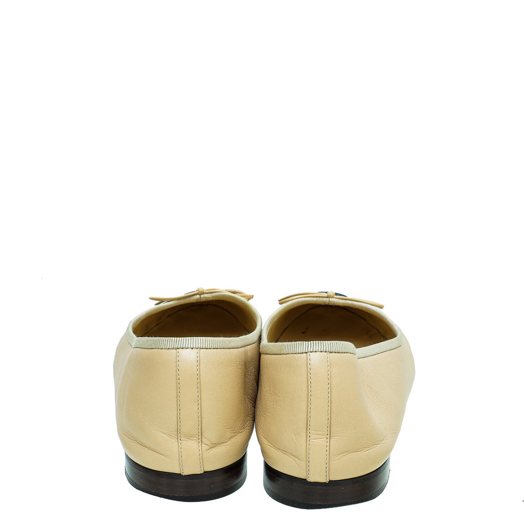 Chanel Bicolor CC Cap Toe Ballet Flats 42